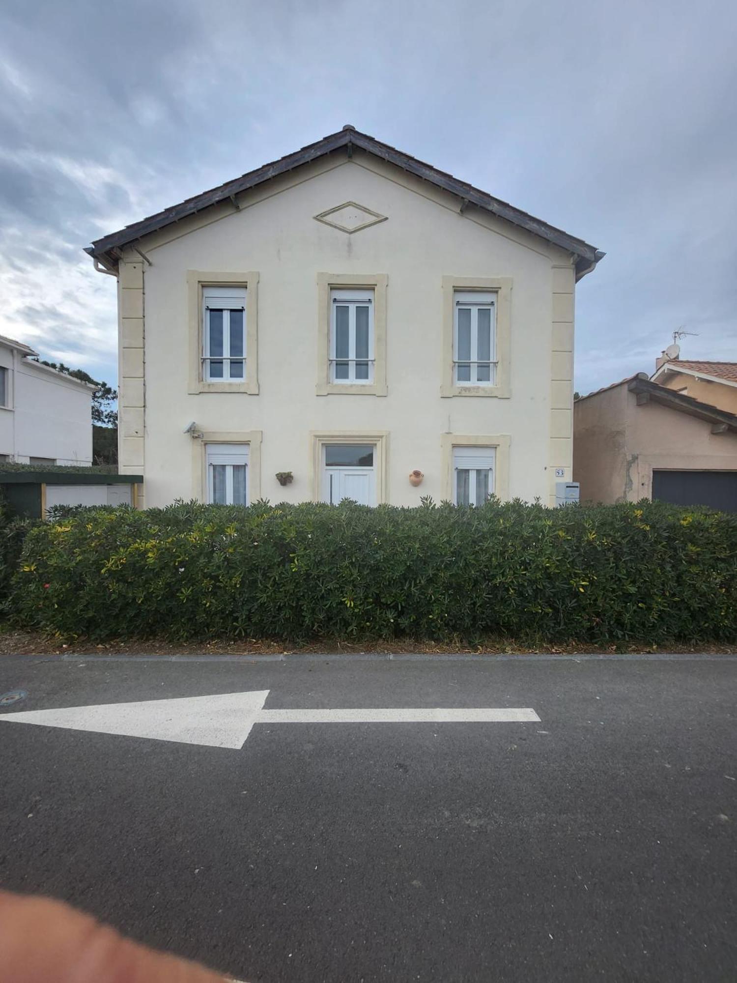 Le Peche Mignon - Appart 1 - Locationlatamarissiere Agde Exteriör bild